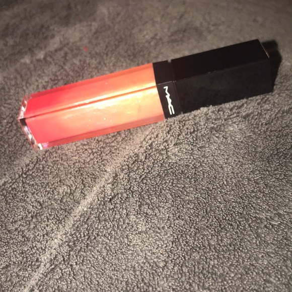 MAC Tricolour lipglass Simply Delicious BN LE - Picture 2 of 2